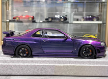 Load image into Gallery viewer, MH 1:18 Purple Skyling GTR R34 Nismo RB26DETT Engine Model Diecast Metal Car
