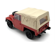 Load image into Gallery viewer, 1:43 1968 Land Rover Light SUV Off Road Classic Model Diecast Metal Car New
