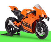 Load image into Gallery viewer, WELLY 1:12 KTM RC 8C Sports Racing Model Diecast Metal Motorcycle Bike New
