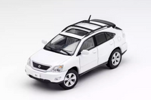 Load image into Gallery viewer, GCD 1:64 White RX300 SUV Sports Surfboard Model Diecast Metal Car New
