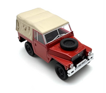 Load image into Gallery viewer, 1:43 1968 Land Rover Light SUV Off Road Classic Model Diecast Metal Car New
