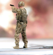 Load image into Gallery viewer, 1:64 Painted Figure Model Miniature Resin Diorama Sand Army Soldier Man WIth Gun New
