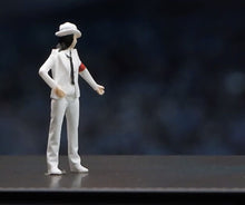 Load image into Gallery viewer, 1:64 Painted Figure Mini Model Miniature Resin Diorama Sand White Suit Singer
