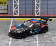 Load image into Gallery viewer, Maxwell 1:64 Black Z4 GT3 Racing #107 Sports Model Diecast Metal Car New Collection
