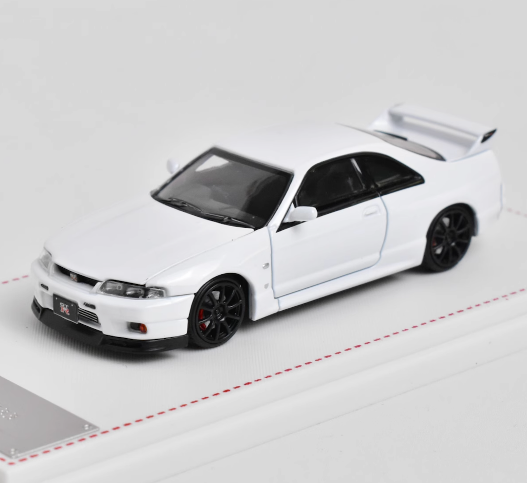 FH 1:64 JDM White Skyline GTR R33 Racing Sports Model Diecast Metal Car New