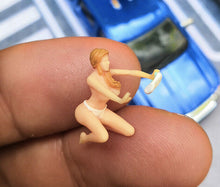 Load image into Gallery viewer, 1:64 Painted Figure Mini Model Miniature Resin Diorama Sexy Car Wash Girl Lady
