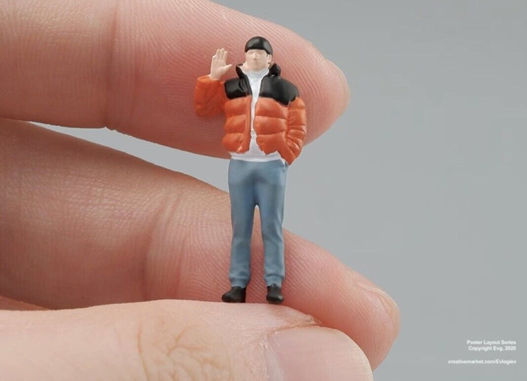 1:64 Painted Figure Mini Model Miniature Resin Diorama Sand Down Jacket Man Boy New Collection