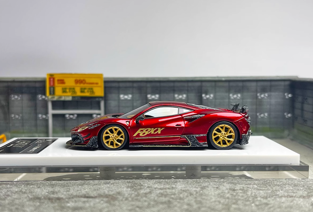 Fuelme 1:64 Red Mansory F8XX Racing Sports Model Diecast Resin Car