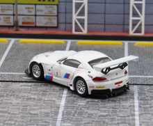 Load image into Gallery viewer, Maxwell 1:64 White Z4 GT3 Racing #1 Sports Model Diecast Metal Car New Collection
