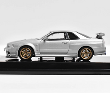 Load image into Gallery viewer, Inno 1:64 Silver JDM Skyline GTR R34 V-Spec Sports Model Diecast Metal Car
