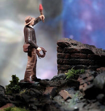 Load image into Gallery viewer, 1:64 Painted Unpainted Figure Model Miniature Resin Diorama Sand Treasure Hunter
