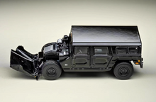 Load image into Gallery viewer, 1:64 596Model Black H1 SUV Off Road Sports Model Diecast Metal Car New
