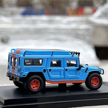 Load image into Gallery viewer, Master 1:64 H1 Blue Gulf SUV Off Road Model Diecast Metal Car
