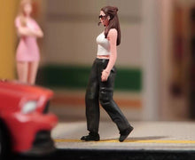 Load image into Gallery viewer, 1:64 Painted Figure Model Miniature Resin Diorama Sand Casual Girl With Shades New Collection
