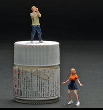 Load image into Gallery viewer, 1:64 Painted Figure Mini Model Miniature Resin Diorama Dancing Girl Shouting Boy New Scene
