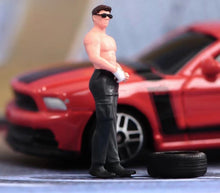 Load image into Gallery viewer, 1:64 Painted Figure Model Miniature Resin Diorama Sand Gym Man Muscle Shades Toy New Collection
