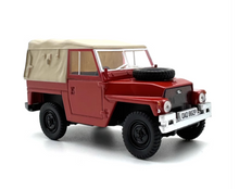 Load image into Gallery viewer, 1:43 1968 Land Rover Light SUV Off Road Classic Model Diecast Metal Car New
