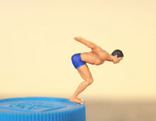 Load image into Gallery viewer, 1:64 Painted Unpainted Figure Model Miniature Resin Diorama Swimmer Swimming Man New Scene
