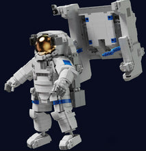 Load image into Gallery viewer, 1515PCS MOC Space Astronaut Stand Building Blocks Educational Toy Model Bricks Figure Fully Compatible With Lego
